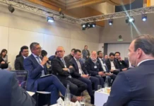 Ministro de Economía presenta en Davos nueva visión de la minería boliviana centrada en valor agregado, empleo y desarrollo sostenible