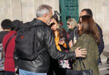 Gobierno instala reunión con autoridades paceñas mientras continúan los bloqueos en La Paz