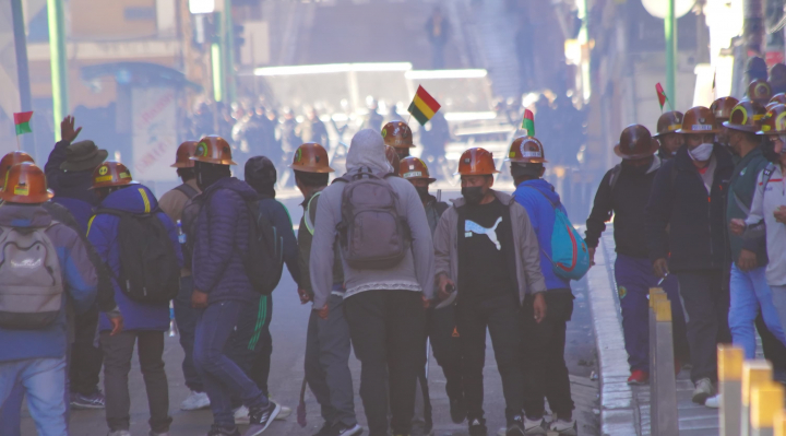 ESPINOZA CONFIRMA ACUERDO Y COOPERATIVISTAS SUSPENDEN PROTESTAS