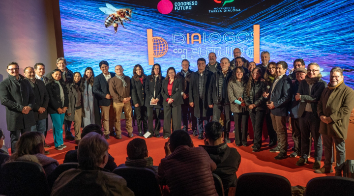
DIÁLOGOS CON EL FUTURO 2026 PLANTEA UN PACTO PARA SUPERAR LA CRISIS