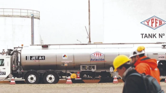  BLOQUEOS AFECTAN OPERACIONES AÉREAS Y PROVOCAN DEMORAS EN VUELOS POR FALTA DE COMBUSTIBLE 