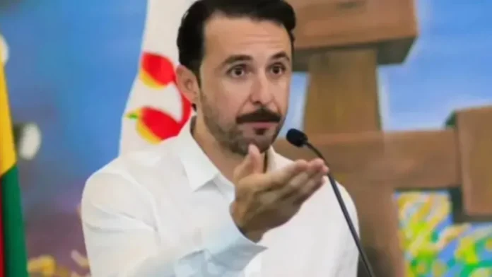  GOBERNADOR DE SANTA CRUZ BUSCARÁ ACUERDO EN SAN JULIÁN PARA LEVANTAR EL BLOQUEO SIN INTERVENCIÓN 