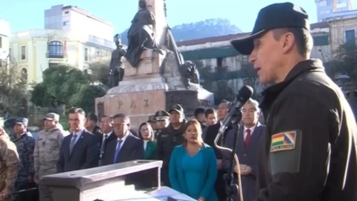  POLICÍA BOLIVIANA CELEBRA SU BICENTENARIO Y POSTERGA FESTEJOS POR OPERATIVOS DE DESBLOQUEO 