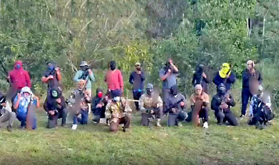  GRUPO ARMADO AMENAZA A POLICÍAS Y MILITARES TRAS LOS HECHOS VIOLENTOS EN SAN JULIÁN 