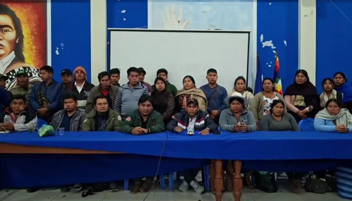  COCALEROS DEL TRÓPICO ANUNCIAN MÁS BLOQUEOS Y RECHAZAN CUALQUIER NEGOCIACIÓN CON EL GOBIERNO 
