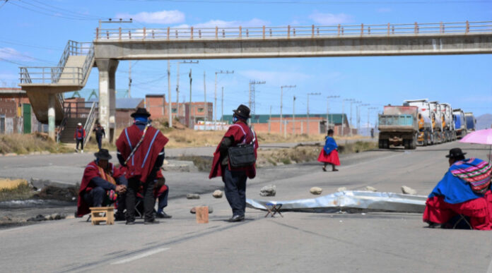  BOLIVIA REGISTRA 45 PUNTOS DE BLOQUEO EN CINCO DEPARTAMENTOS Y LA PAZ SIGUE SIENDO LA MÁS AFECTADA 
