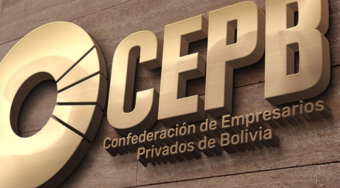 EMPRESARIOS REALIZAN CUMBRE EN COCHABAMBA PARA DEFINIR MEDIDAS FRENTE A LA CRISIS ECONÓMICA