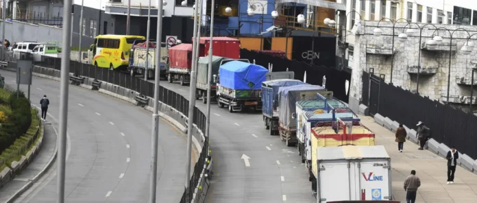 TRANSPORTE PESADO ACUSA A EVO DE IMPULSAR LOS BLOQUEOS Y PIDE INVESTIGAR A DIRIGENTES POR TERRORISMO 