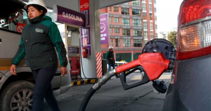 SURTIDORES OFRECERÁN COMBUSTIBLES DE YPFB Y PRIVADOS; EL CLIENTE PODRÁ ELEGIR
