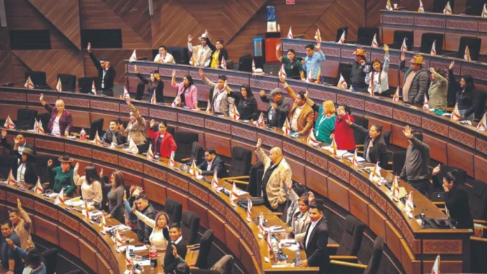 MÁS DE 10 LEYES JUDICIALES SIGUEN ESTANCADAS Y LITIGANTES RECHAZAN UN PARO EN LA JUSTICIA