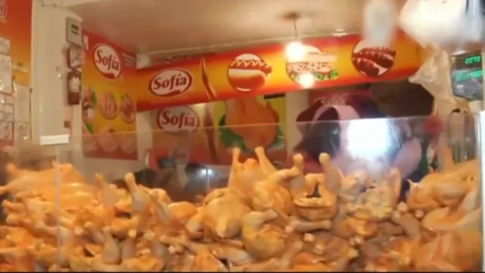 BAJA EL PRECIO DEL POLLO EN LA PAZ Y EL KILO SE VENDE DESDE BS 13