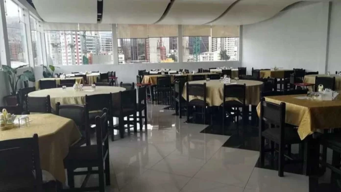 CONFLICTOS SOCIALES OBLIGAN AL CIERRE TEMPORAL DEL 35% DE LOS NEGOCIOS GASTRONÓMICOS EN LA PAZ