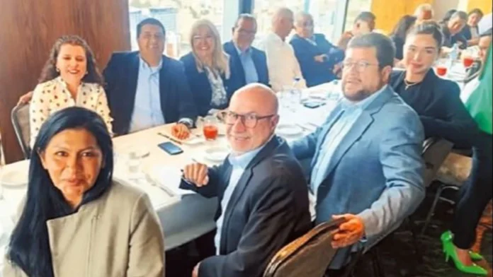 RENUNCIA DE CINTHYA YÁÑEZ REVELA TENSIONES EN LA ALIANZA UNIDAD