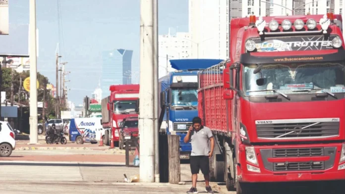 ESCASEZ DE DIÉSEL MANTIENE EN ALERTA AL SECTOR PRODUCTIVO