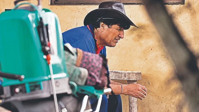 EVO MORALES ACUMULA DOS ÓRDENES DE APREHENSIÓN