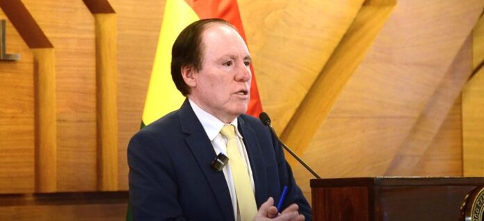 EL DÓLAR SUPERA LOS BS 12 Y EL BCB ANUNCIA INTERVENCIONES PARA FRENAR LA VOLATILIDAD