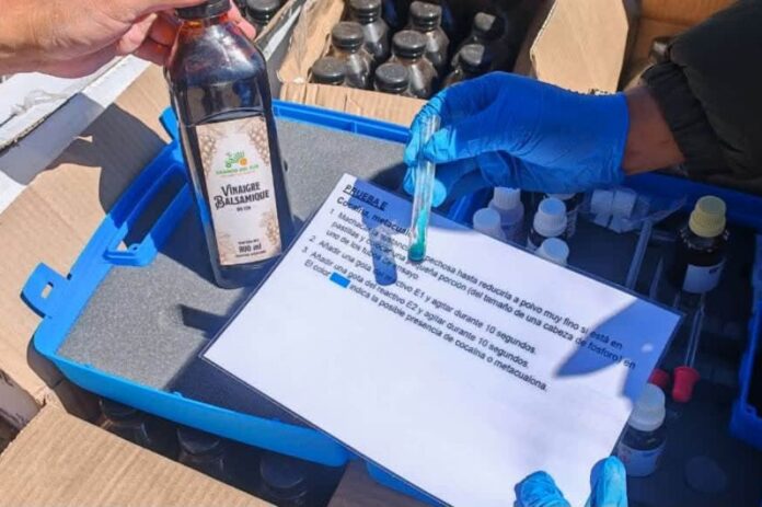 FELCN INCAUTA MÁS DE 1.600 BOTELLAS CON COCAÍNA LÍQUIDA DESTINADAS A EUROPA