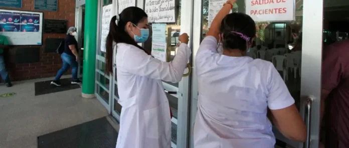 PARO MÉDICO CONTINÚA TRAS FALTA DE PAGO DE SALARIOS