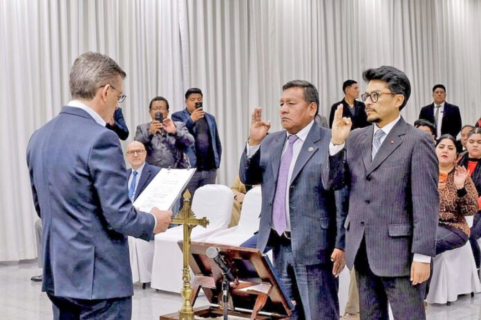 PAZ REESTRUCTURA SU GABINETE Y REDUCE LOS MINISTERIOS A 12