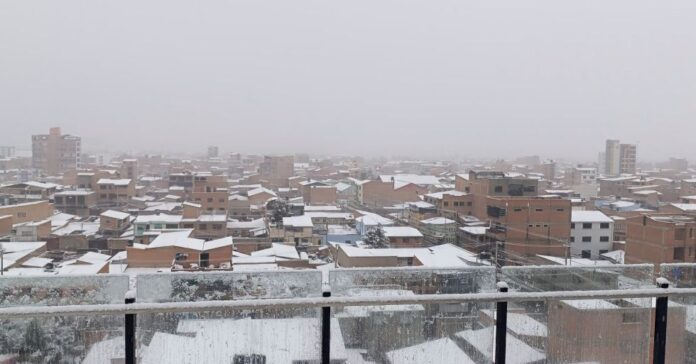 POTOSÍ Y ORURO AMANECEN CUBIERTOS DE NIEVE