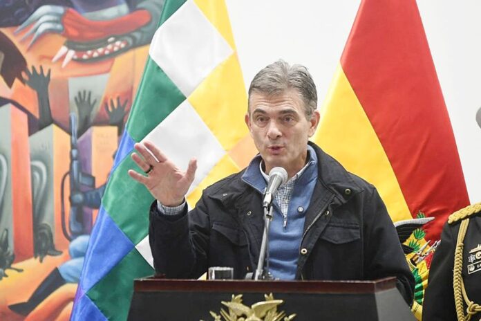 AUMENTA EL RECHAZO AL DS 5676 Y CRECE LA CRISIS EN EL GOBIERNO