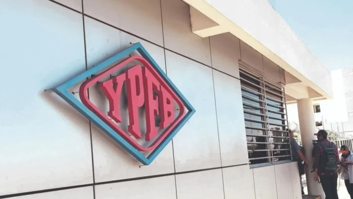 GOBIERNO INTERVIENE YPFB POR 180 DÍAS EN MEDIO DE LA CRISIS DE COMBUSTIBLES