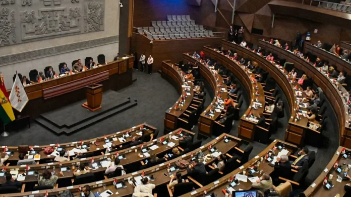 ASAMBLEA LEGISLATIVA ANALIZA EL CASO MARIACA EN SESIÓN POR TIEMPO Y MATERIA
