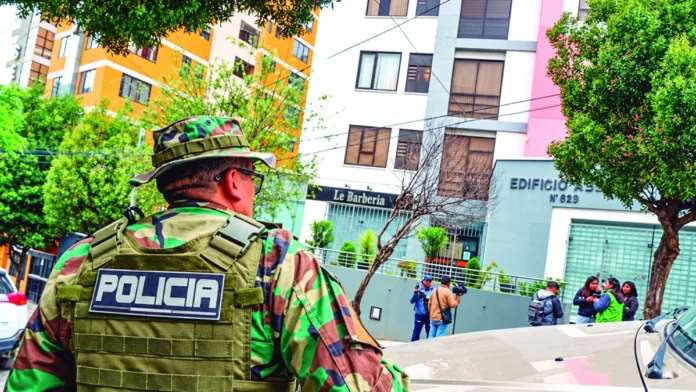 MARIACA RECIBE SEGUNDA DETENCIÓN PREVENTIVA Y DEL CASTILLO ES BUSCADO POR LA POLICÍA 