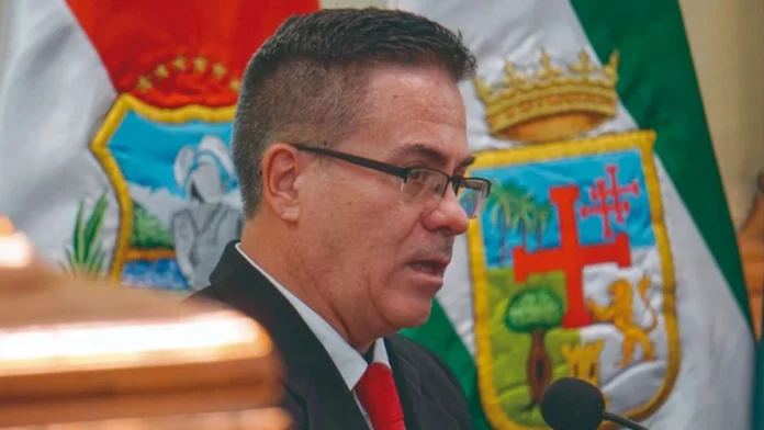 URIOSTE EVALÚA NUEVOS FISCALES Y PROPONEN ELECCIÓN REGIONAL POR MÉRITOS 