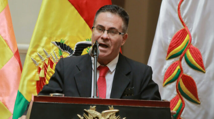 🔴🔴 URIOSTE AFIRMA QUE “SATANIZARON” SU POSTULACIÓN Y DICE QUE CONOCIÓ A PAZ EL DÍA DE SU POSESIÓN